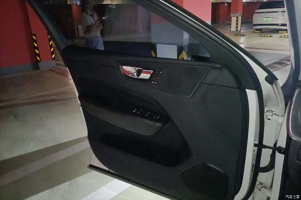 Volvo XC60, 2018 7