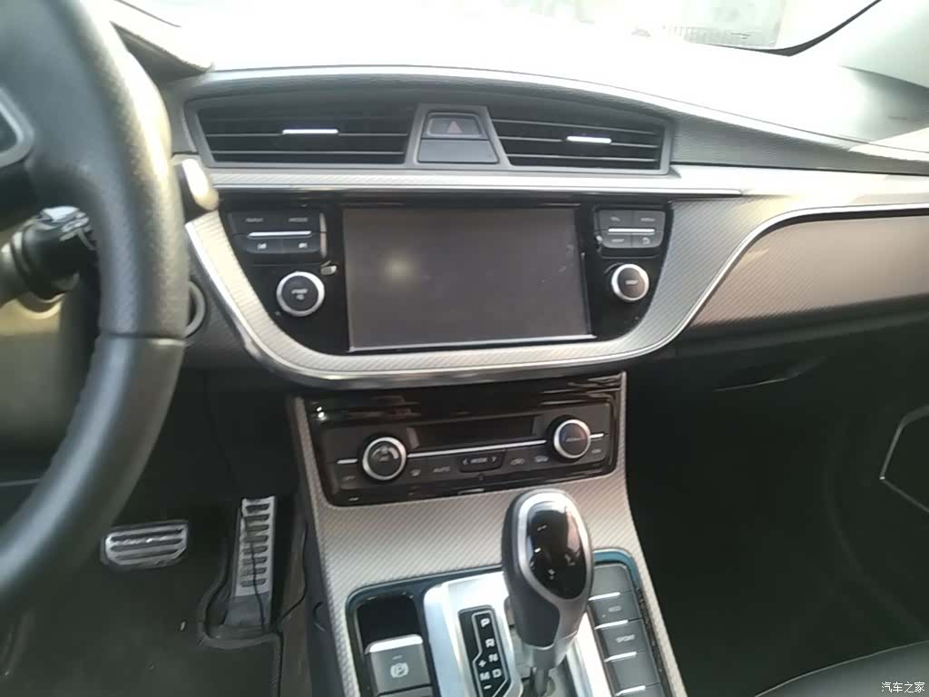 Geely Emgrand, 2017 13