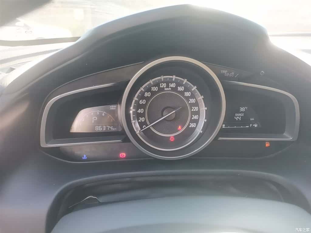 Mazda CX-4, 2017 12