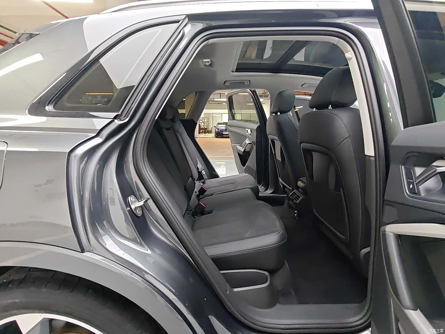 Audi Q3, 2023 12