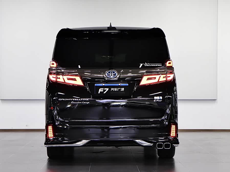 Toyota Vellfire 2023, фото 5