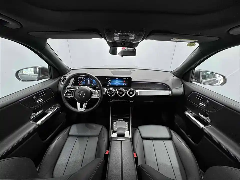 Mercedes-Benz EQB Mercedes-Benz EQB