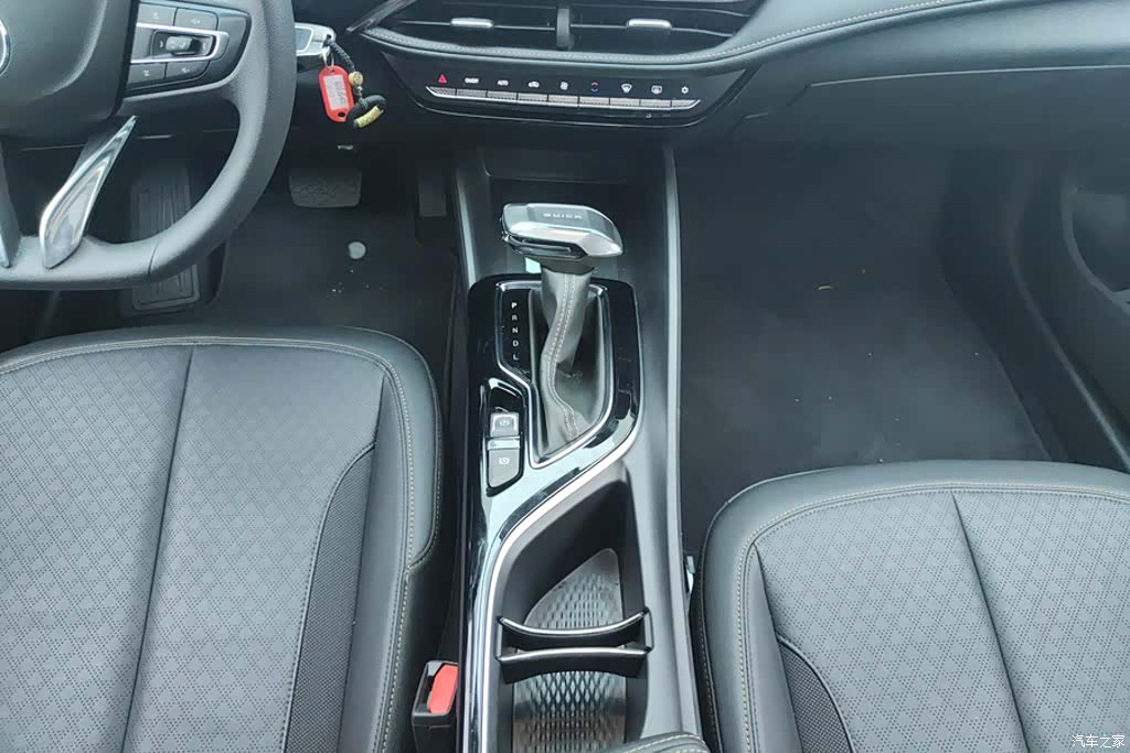 Buick Verano, 2025 16