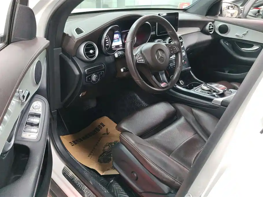 Mercedes-Benz GLC Mercedes-Benz GLC