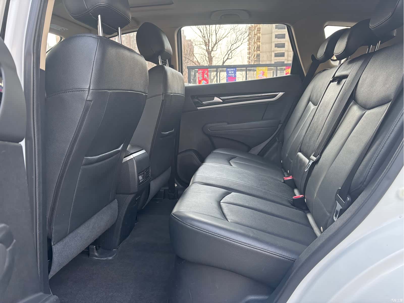DongFeng AX7, 2014 13