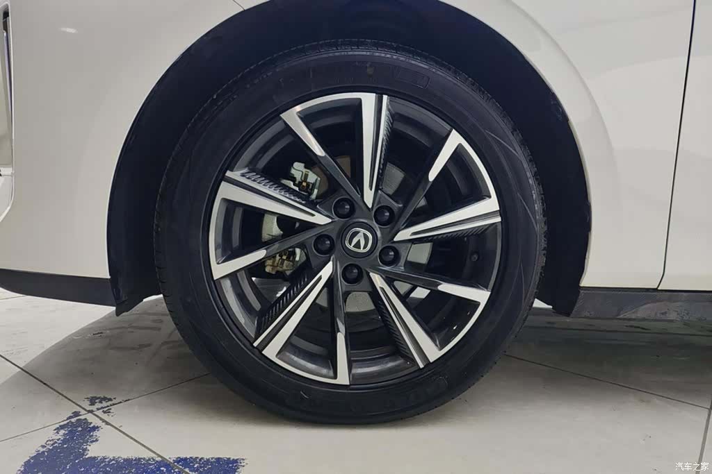 Changan Eado, 2025 6