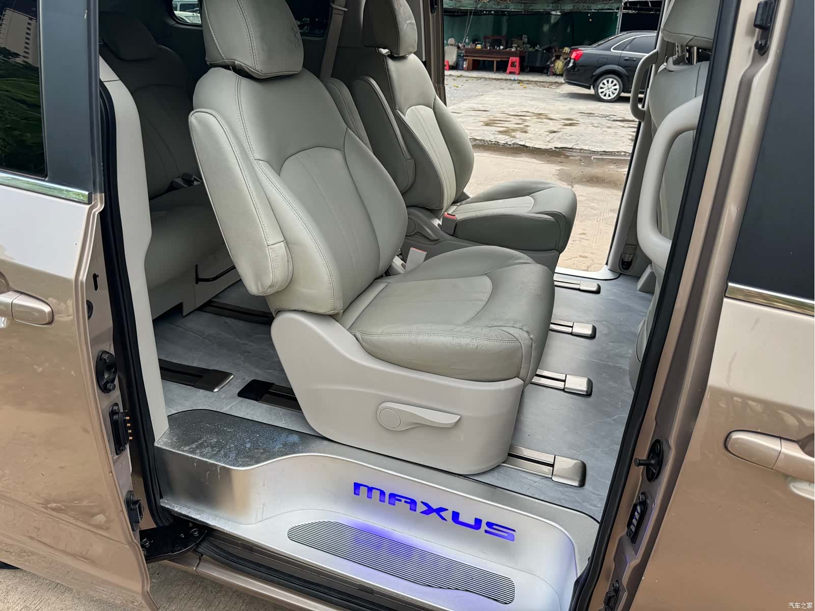 Maxus G10, 2014 9