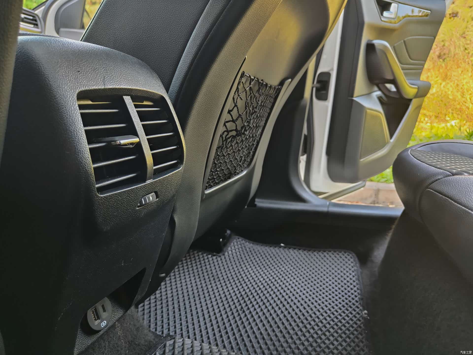 Ford Focus, 2020 12