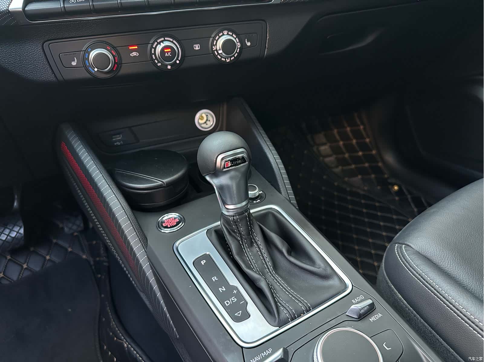 Audi Q2L, 2022 13