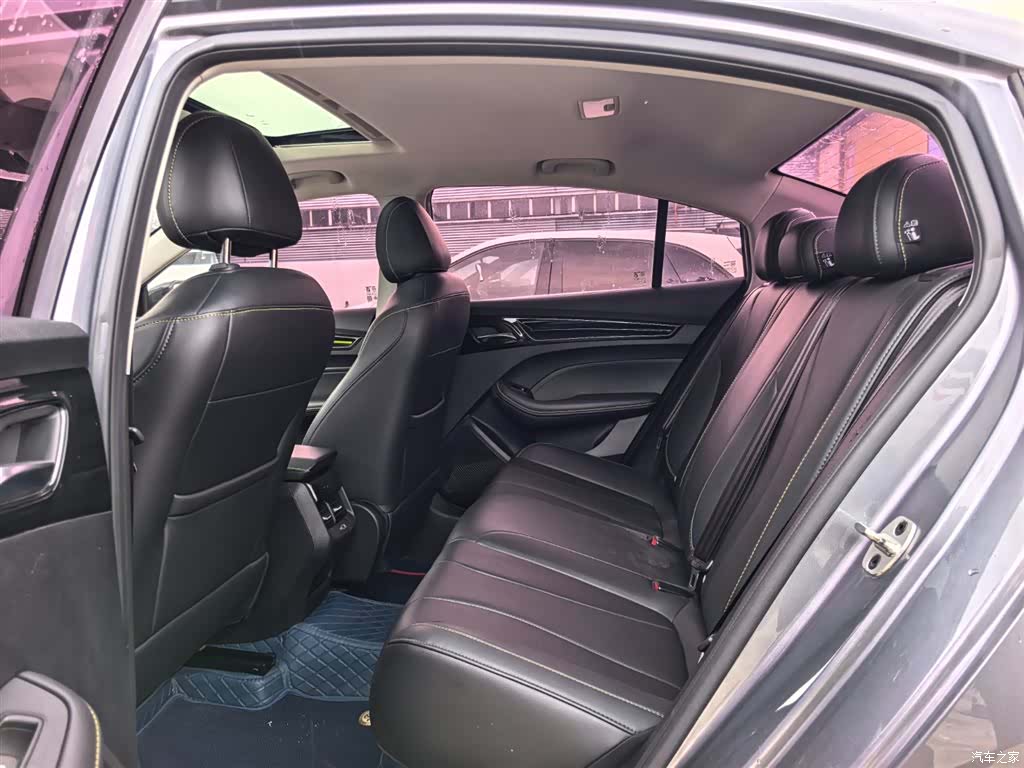 Roewe i5, 2021 10