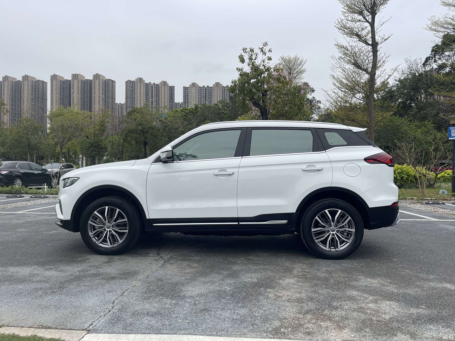 Geely Boyue, 2020 14