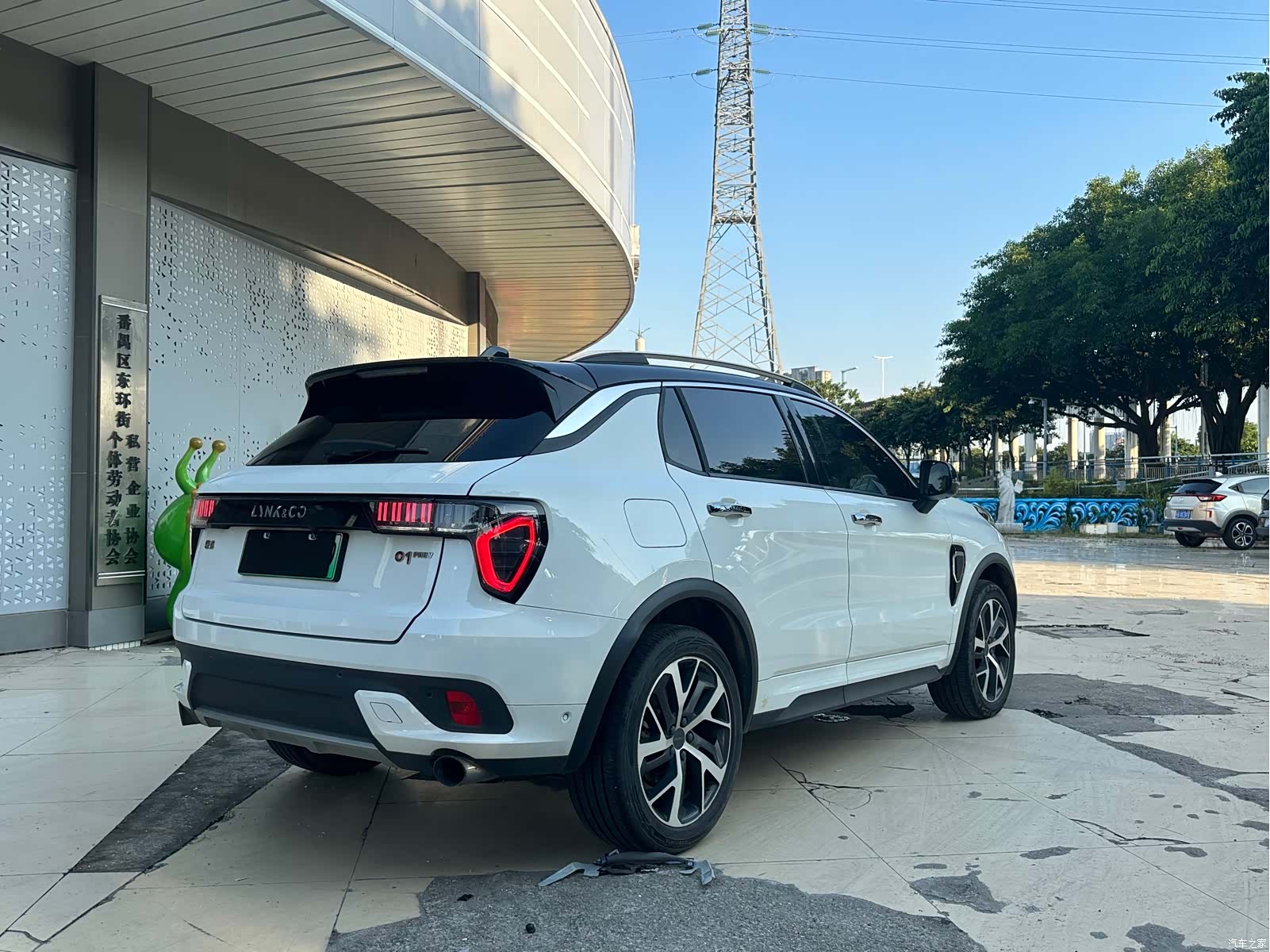 Lynk & Co 01, 2019 все фото