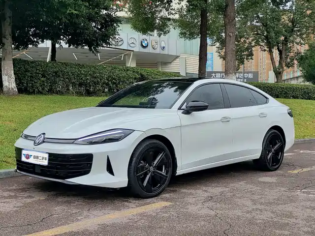 Volkswagen Lamando 2025 — купить из Китая под заказ