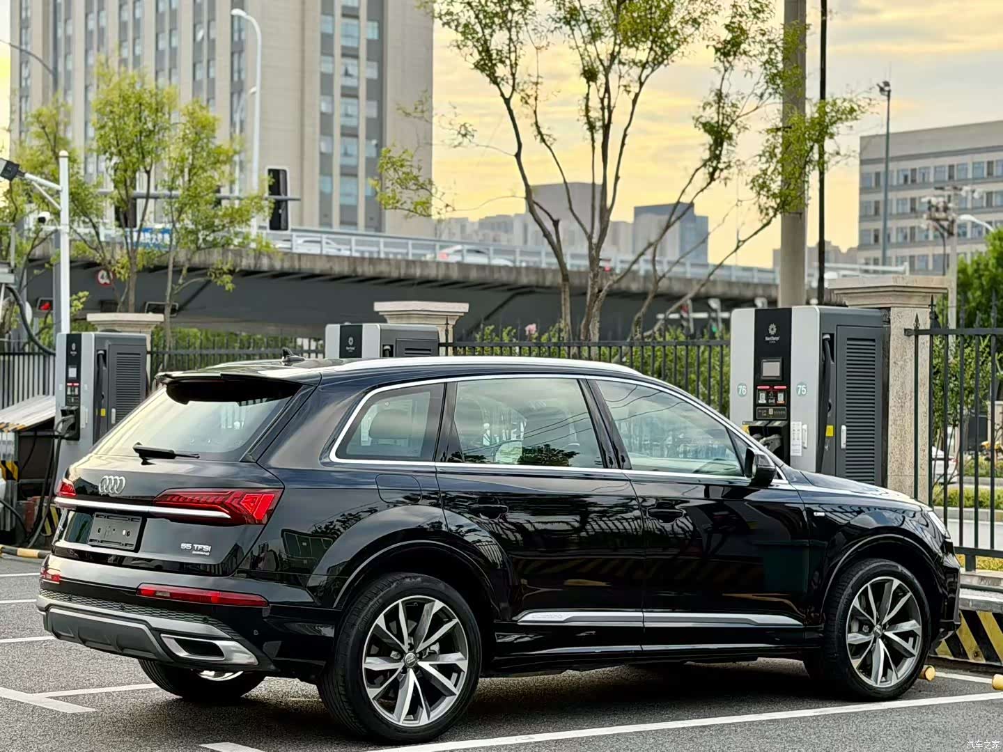 Audi Q7, 2021 9