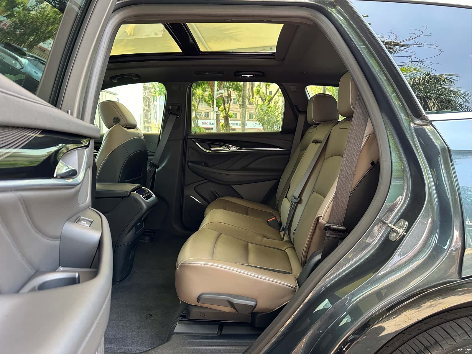 Buick Enclave, 2020 9