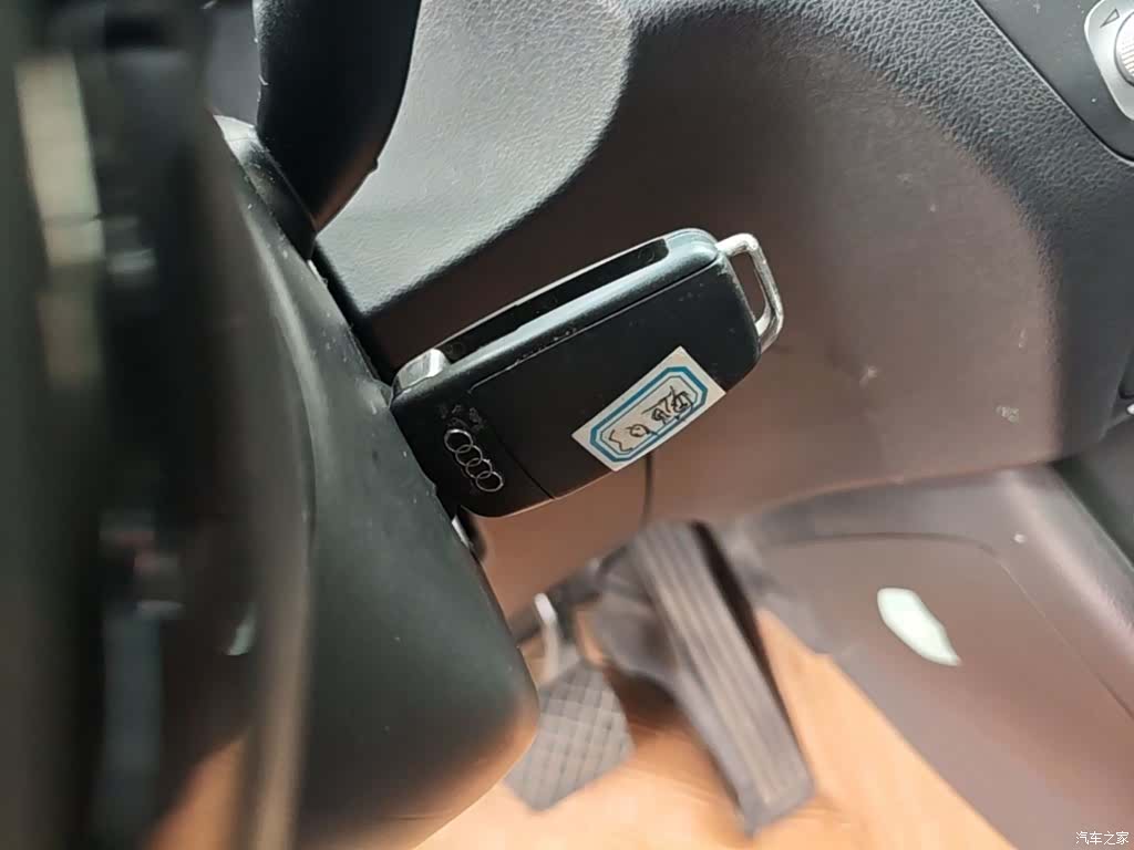 Audi Q3, 2015 9
