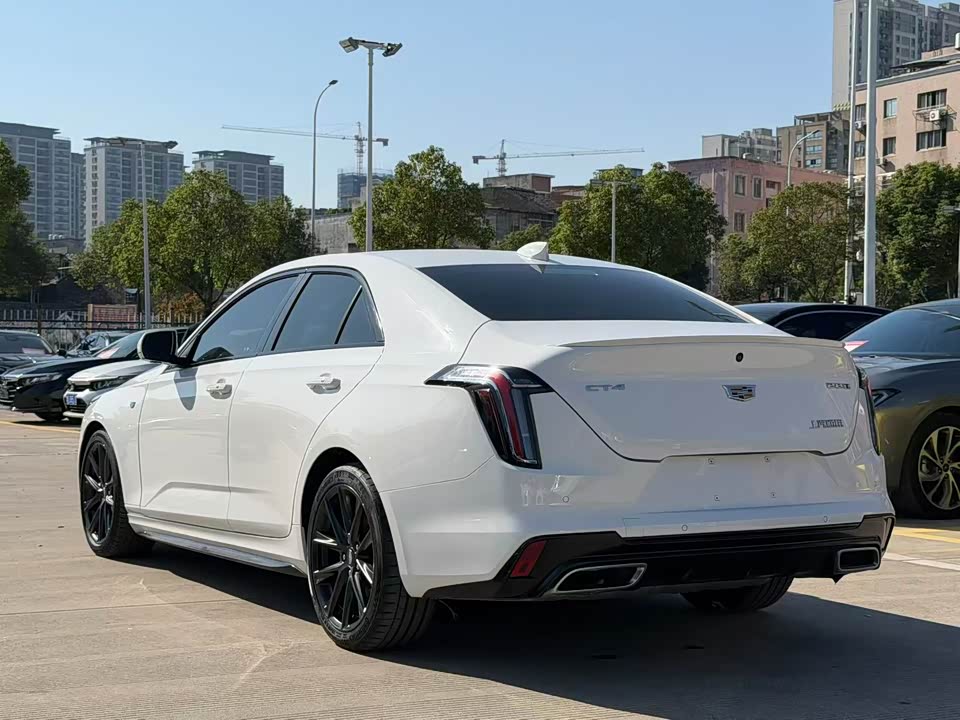 Cadillac CT4