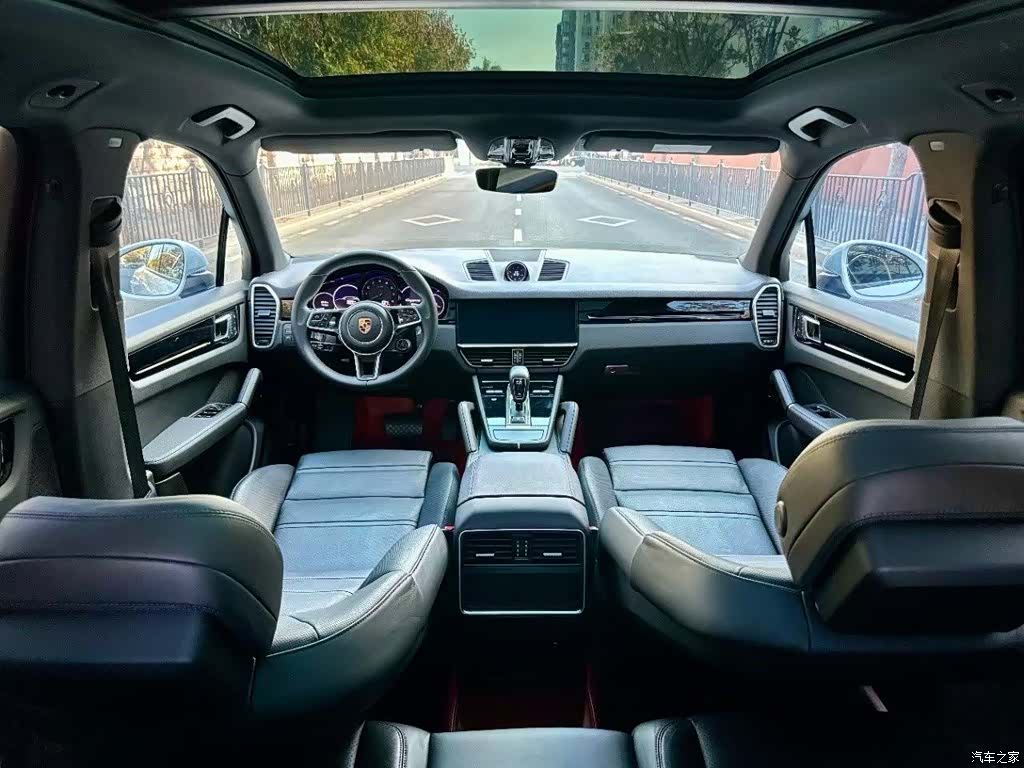 Porsche Cayenne, 2023 все фото