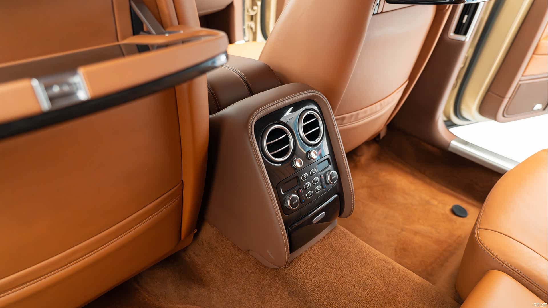 Bentley Flying Spur, 2011 15