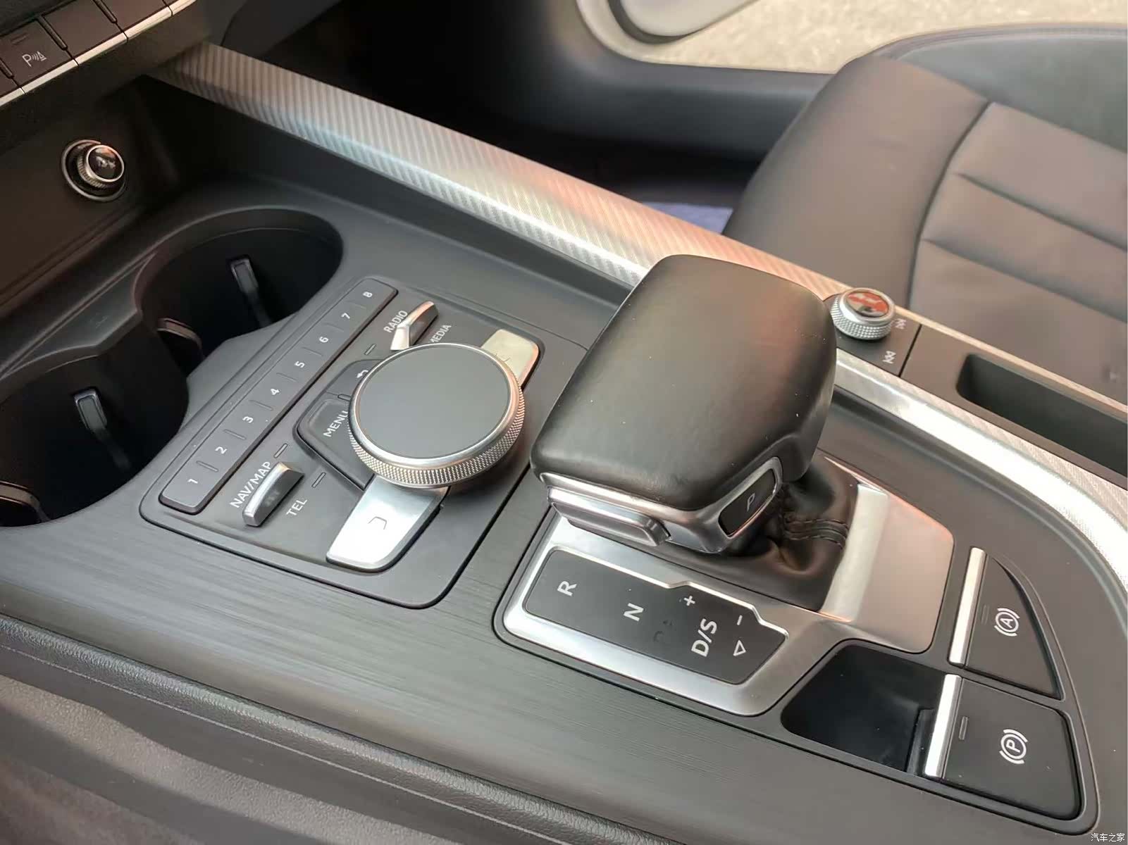 Audi A4L, 2017 15
