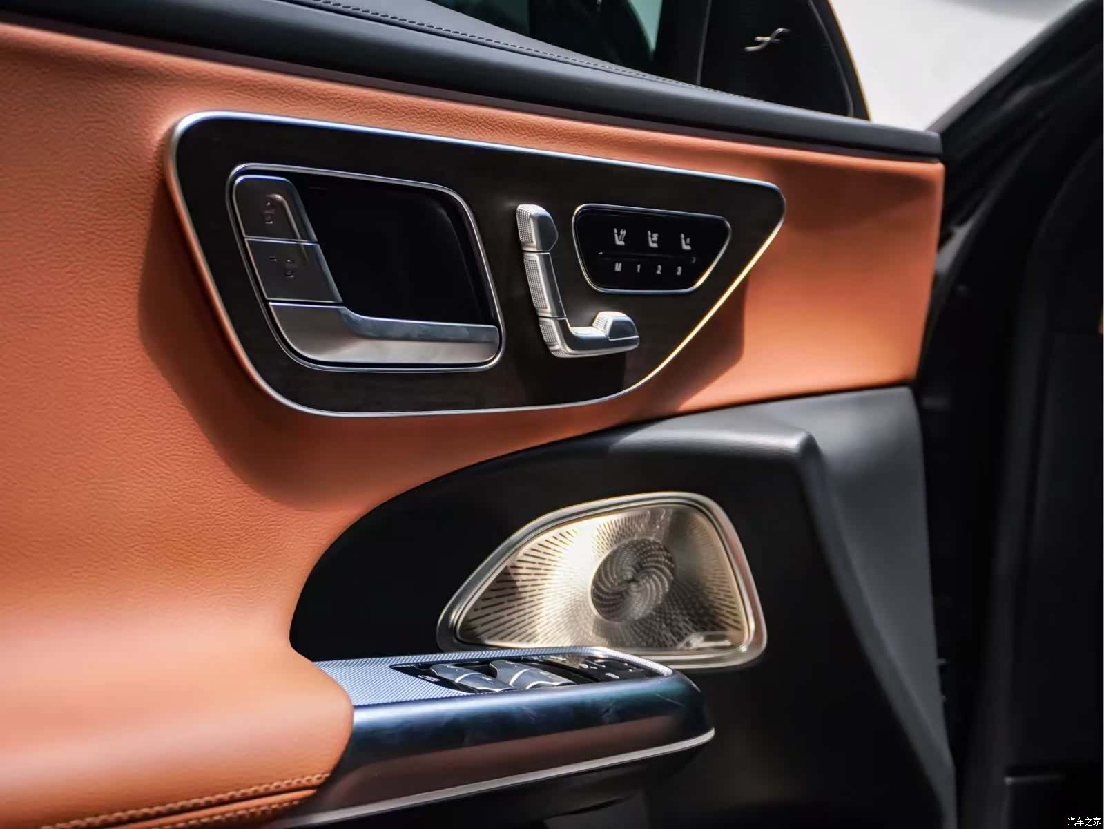 Mercedes-Benz E-Class, 2024 21
