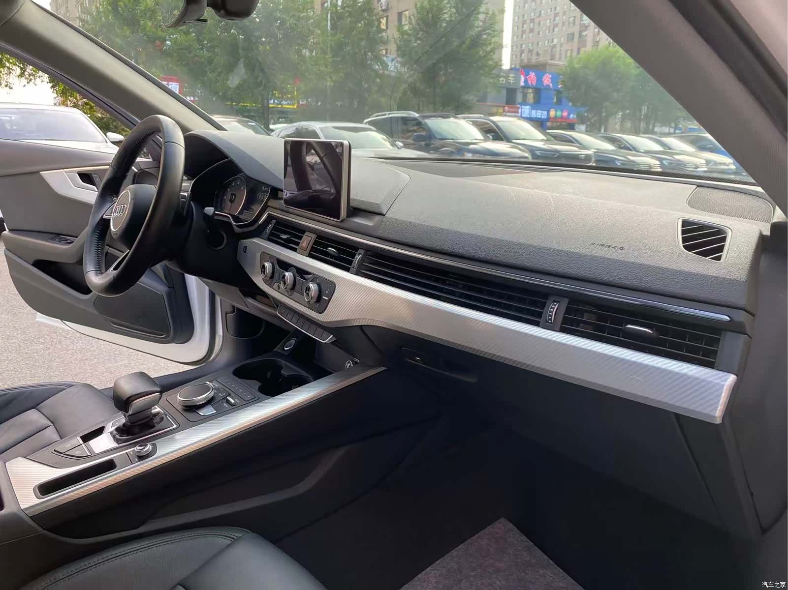 Audi A4L, 2017 7