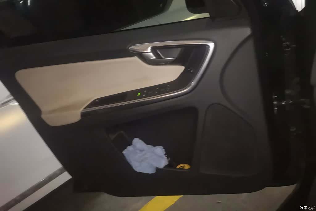 Volvo XC60, 2012 7