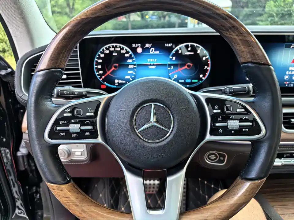 Mercedes-Benz GLS Mercedes-Benz GLS