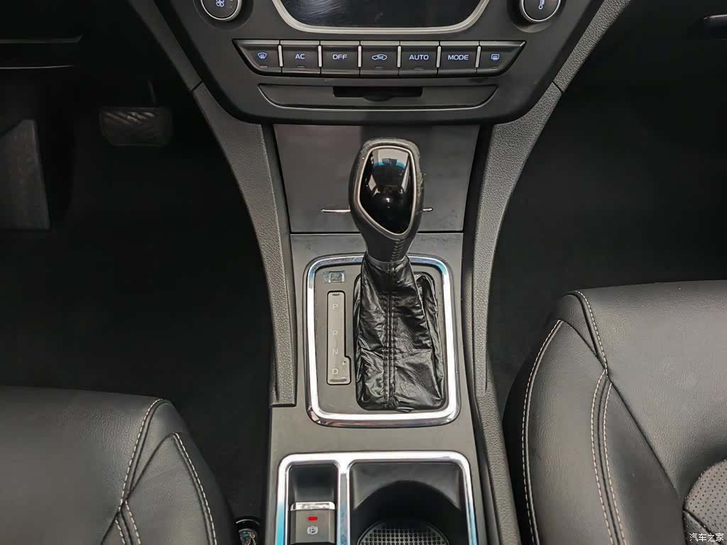 Geely Emgrand, 2017 13