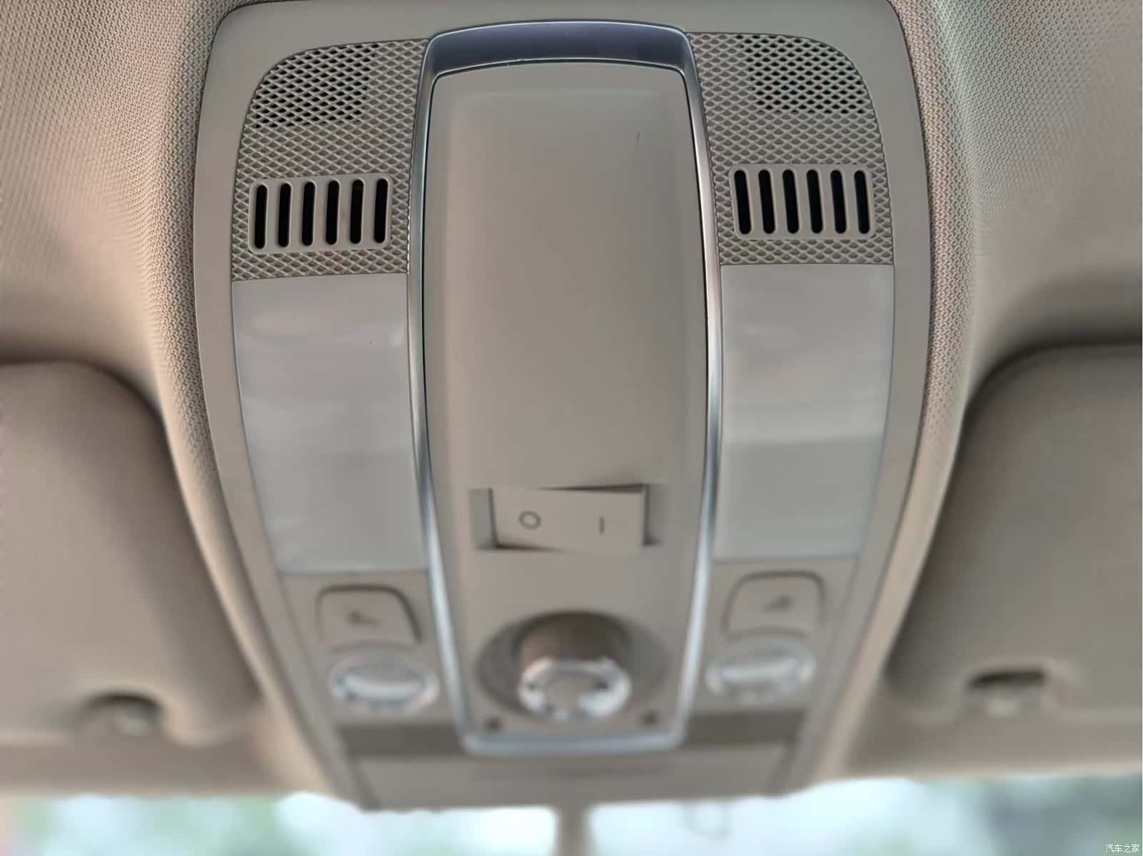 Audi A6L, 2010 19