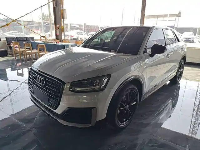 Audi Q2L 2020 — купить из Китая под заказ