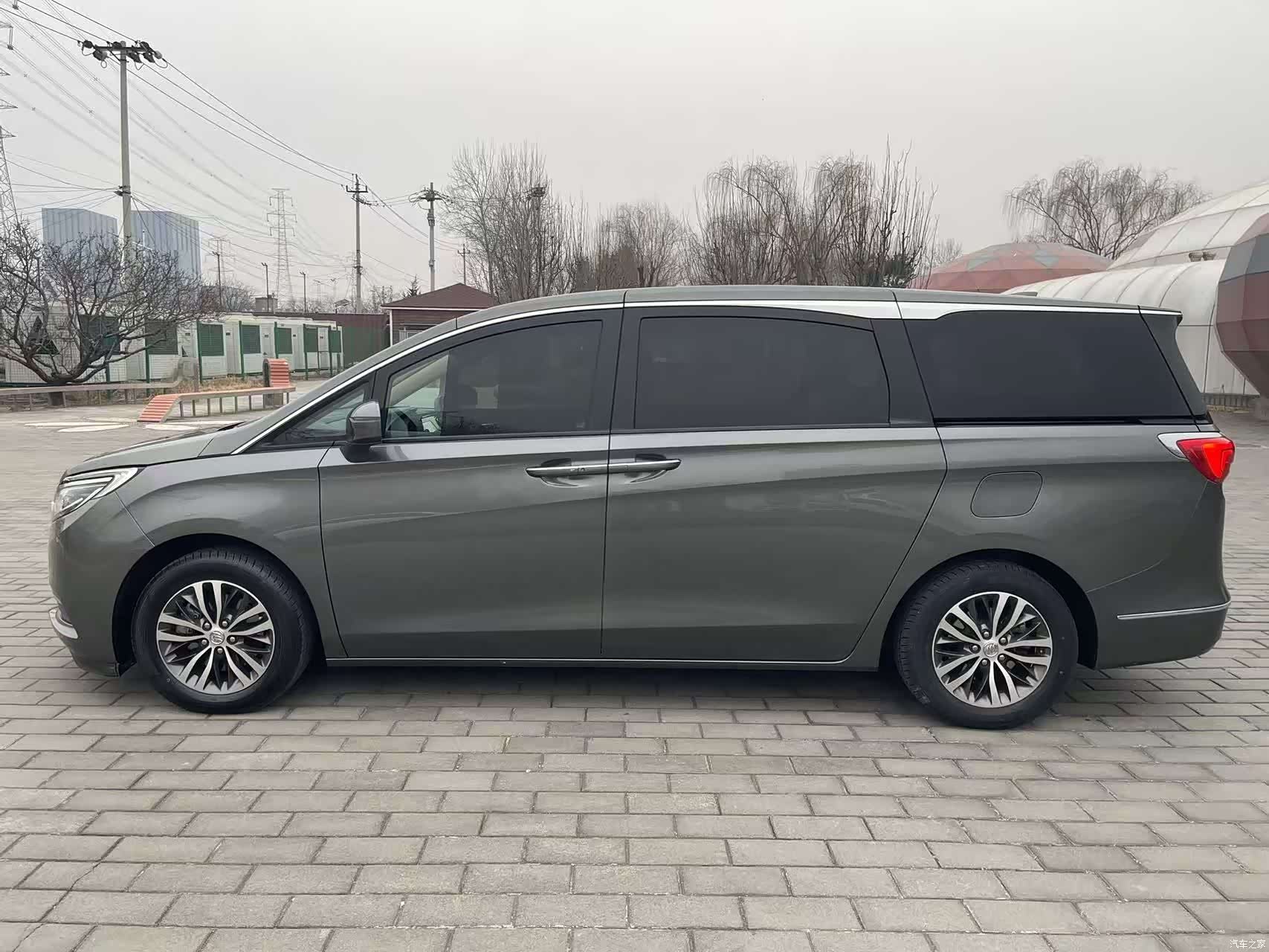 Buick GL8, 2017 все фото
