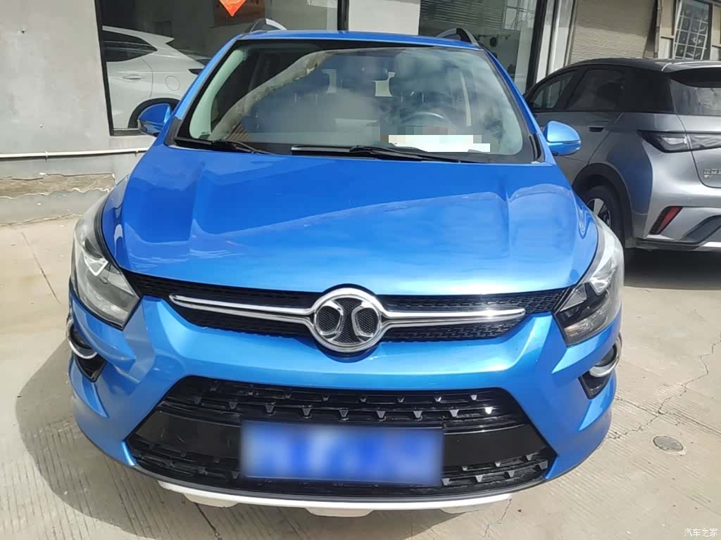 BAIC X25, 2016 3