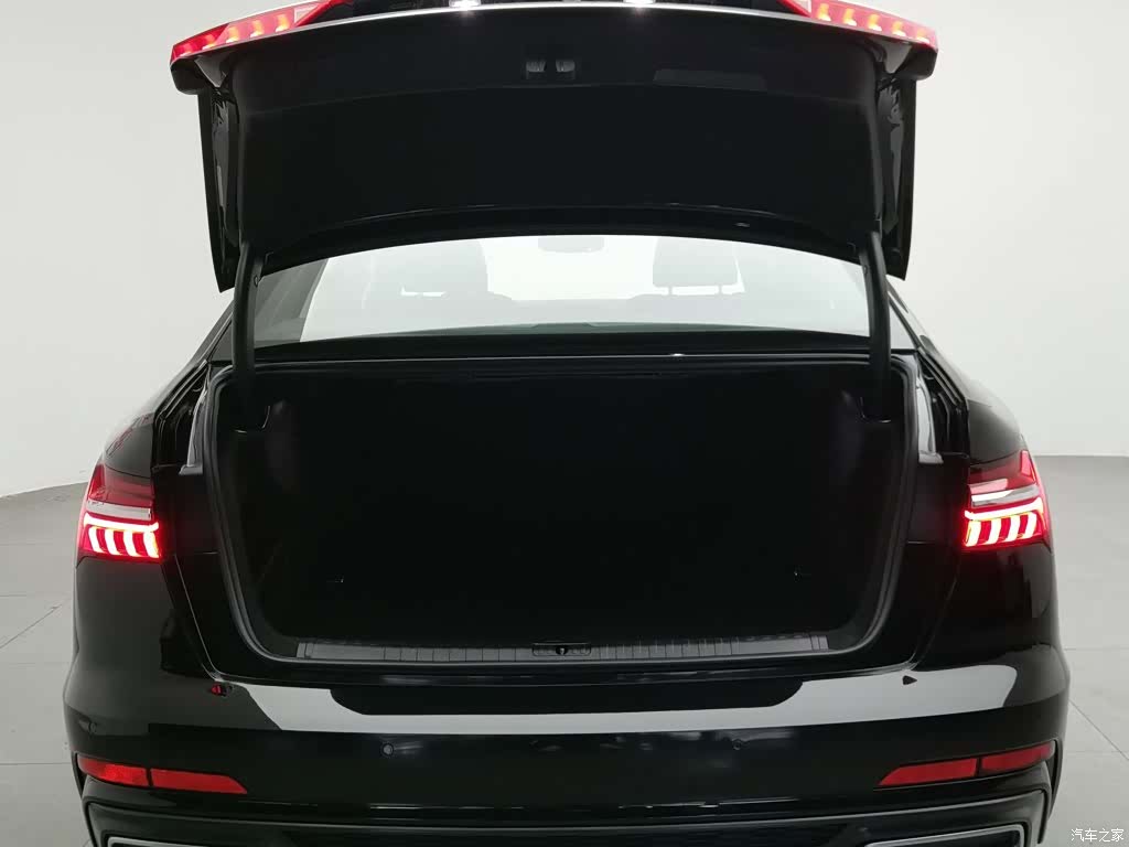 Audi A6L, 2019 16