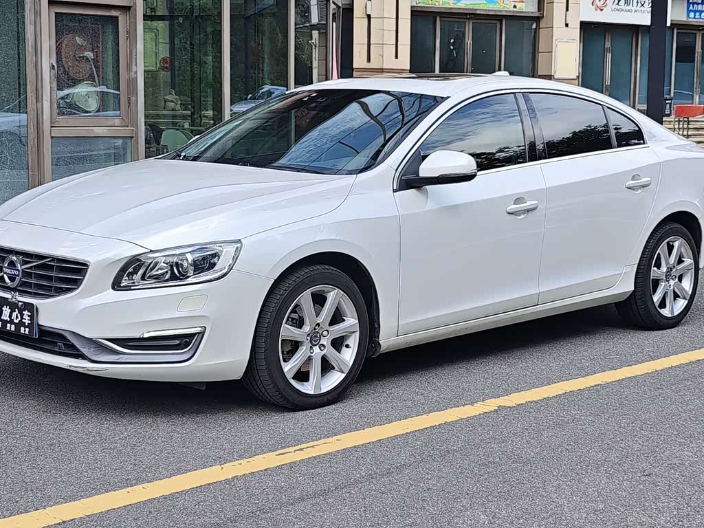 Volvo S60