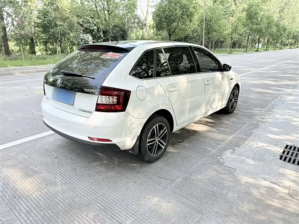 Skoda Xindong