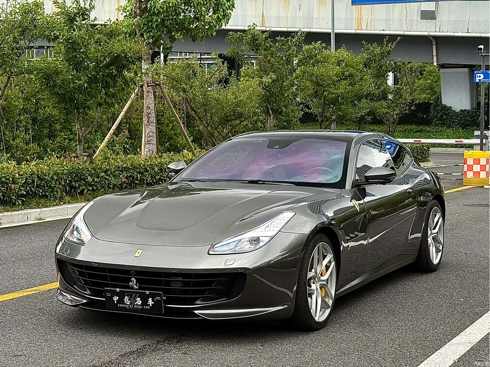 Ferrari GTC4Lus