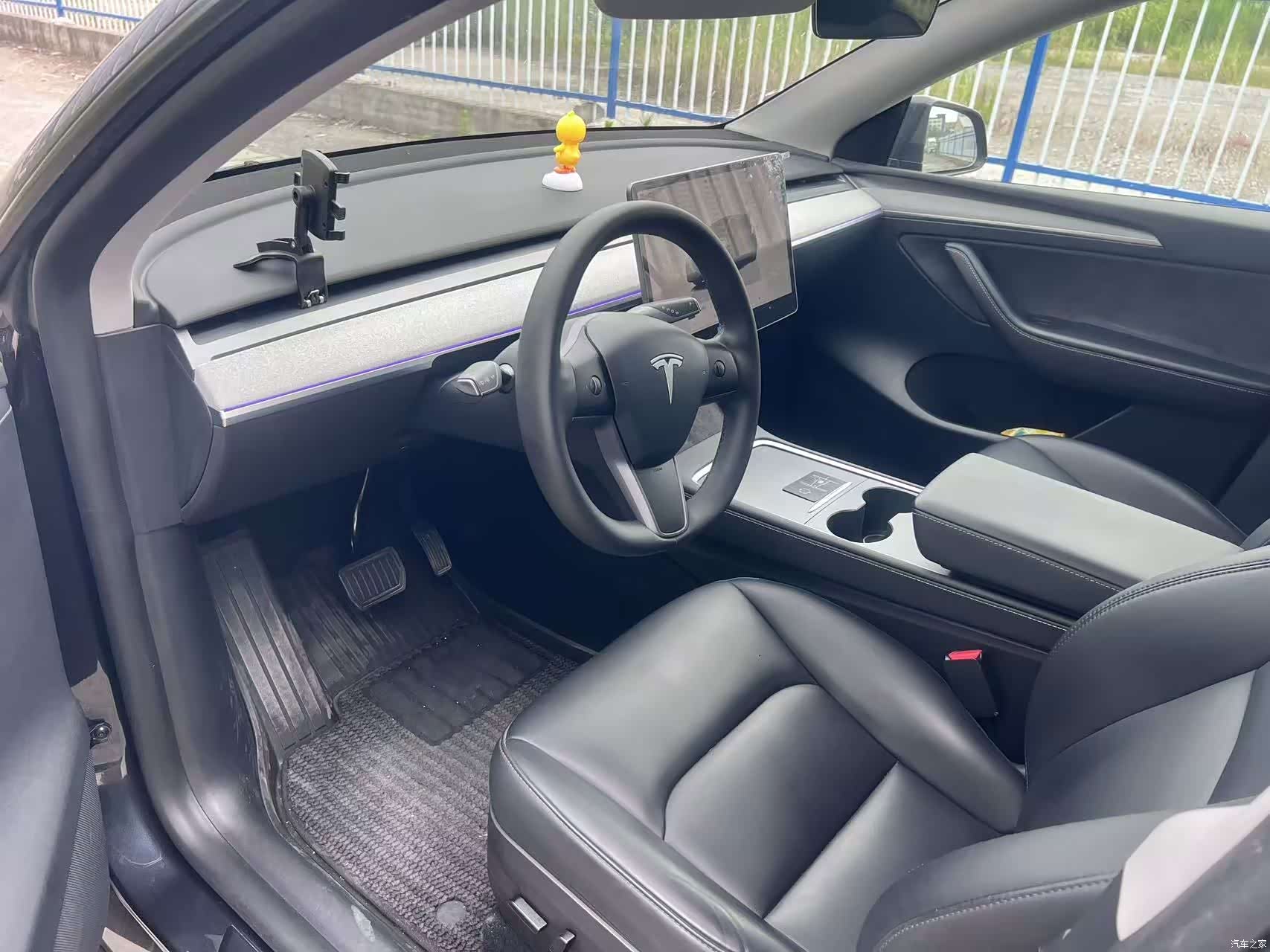 Tesla Model Y, 2024 8