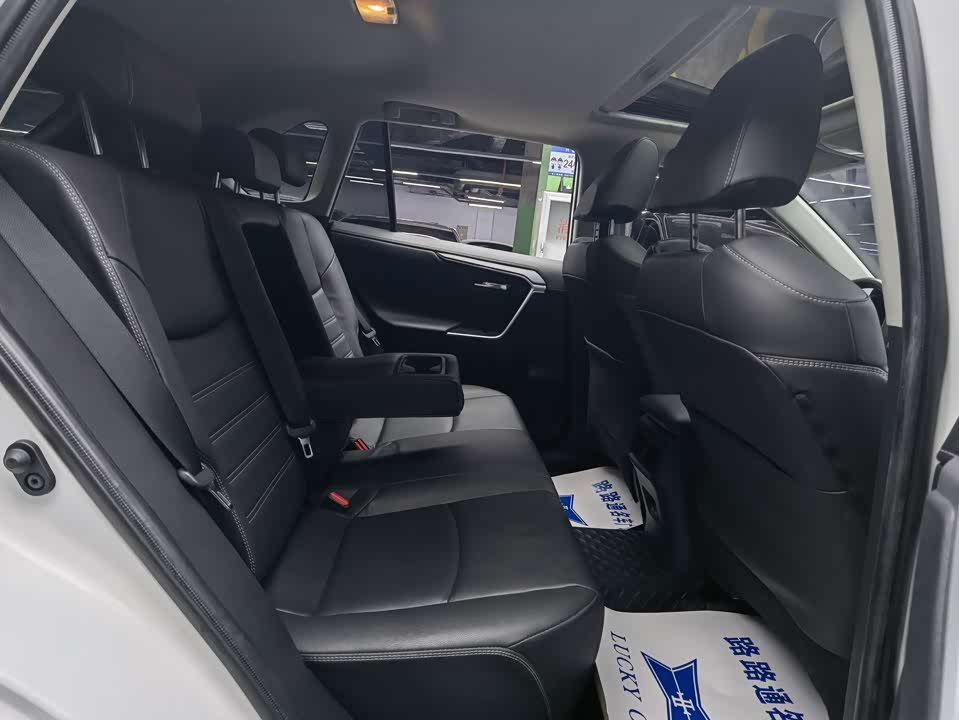 Toyota RAV4 Rongfang