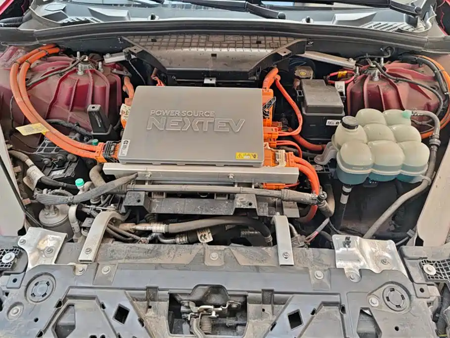 NIO ES6