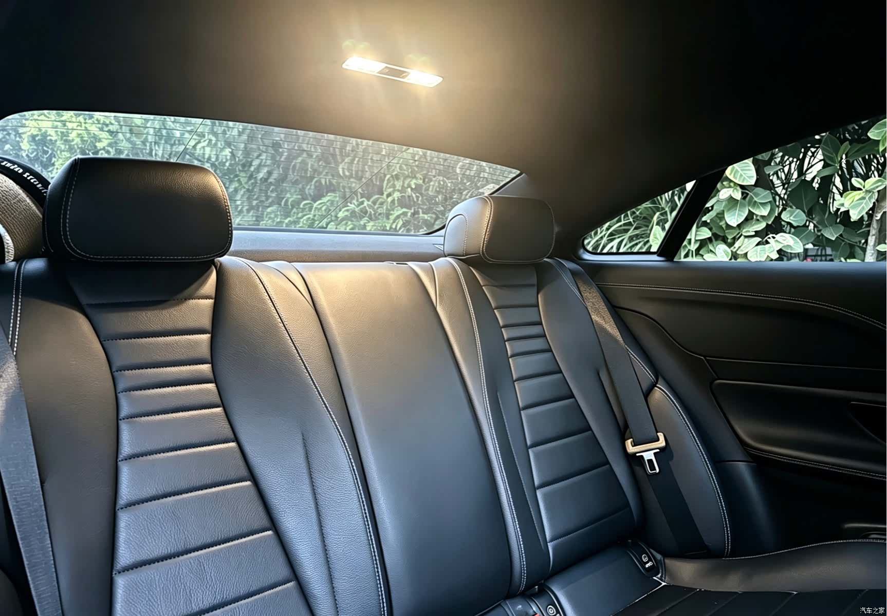 Mercedes-Benz E-Class, 2022 7