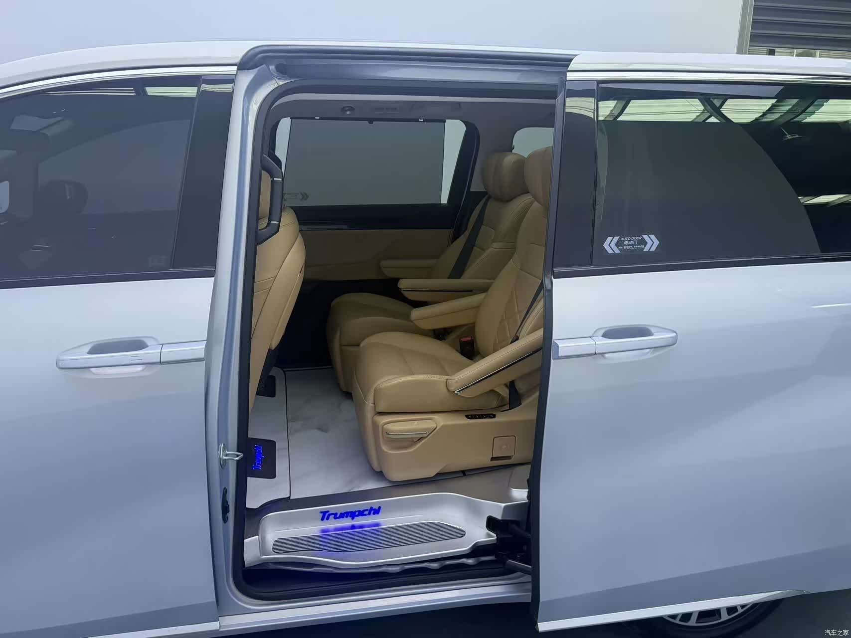 Trumpchi E8, 2024 6