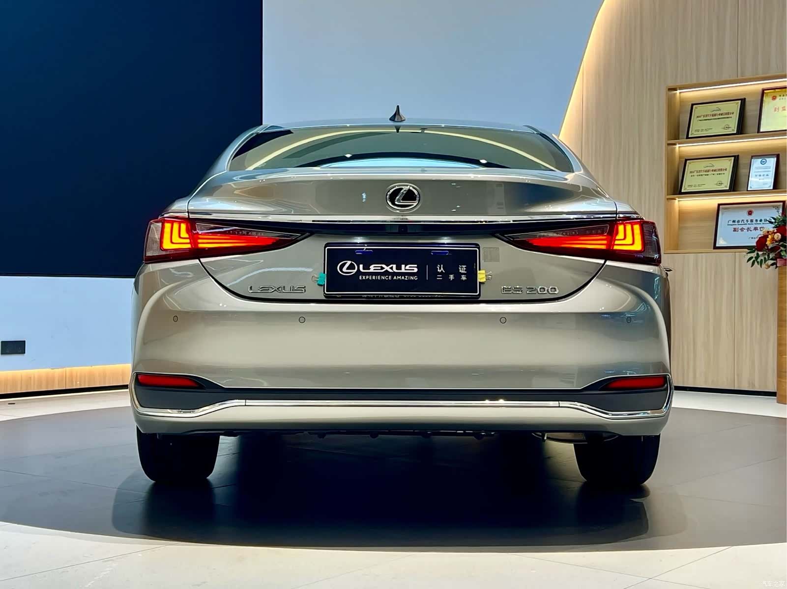 Lexus ES, 2024 6