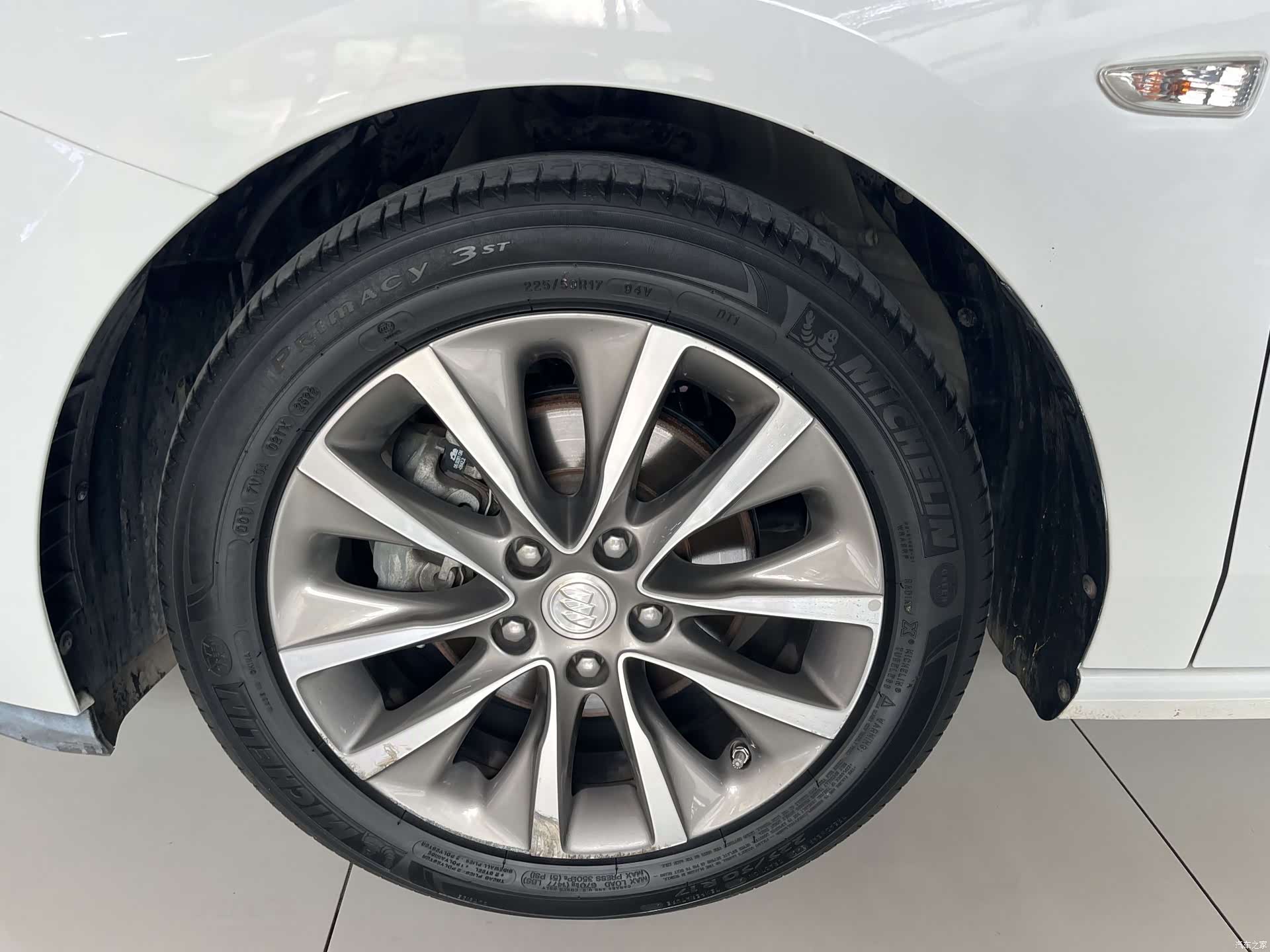 Buick GL6, 2023 4