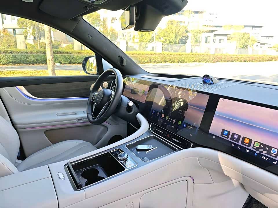 AITO Ask the world M9