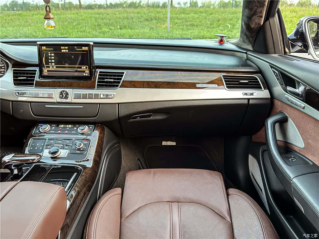 Audi A8L, 2013 23