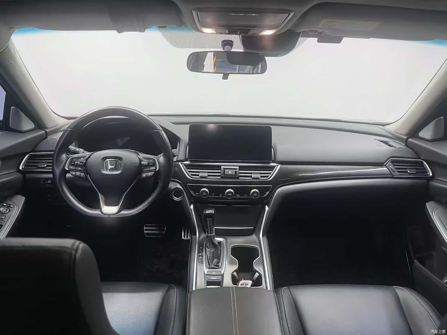Honda Accord, 2022 все фото