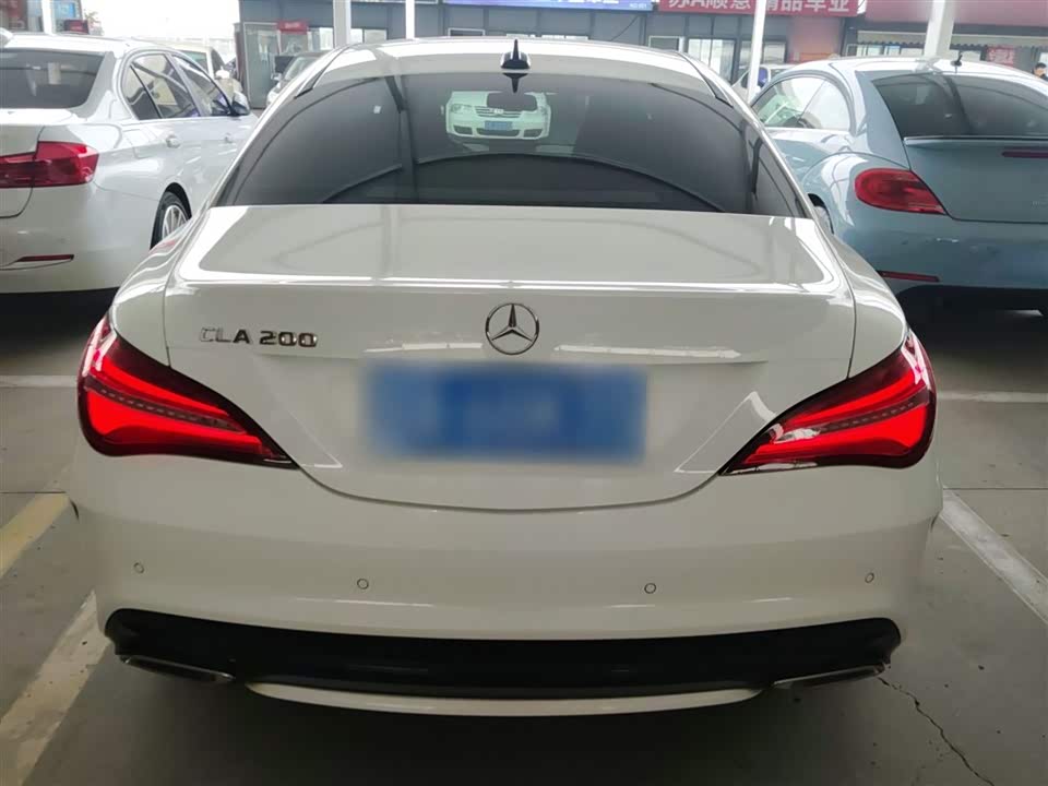 Mercedes-Benz CLA
