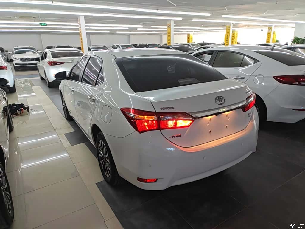 Toyota Corolla, 2018 все фото