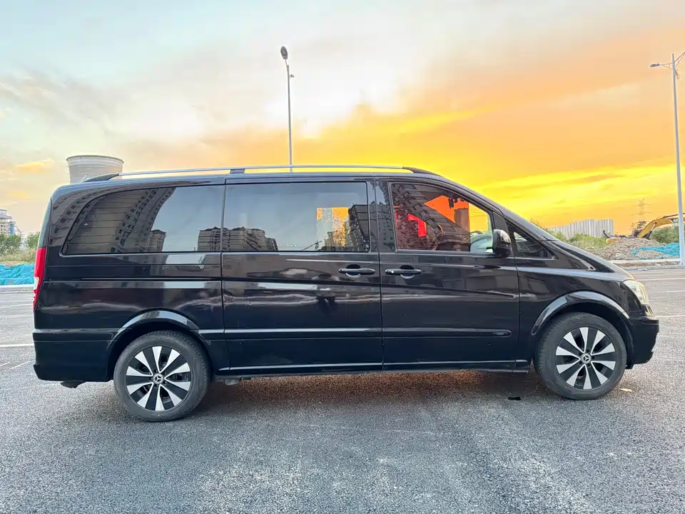 Mercedes-Benz Viano